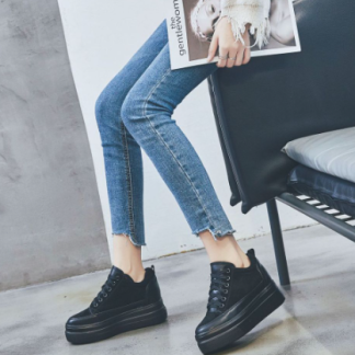 Fashion platform shoes 2025 spring new network red women's shoes Korean version of all British lace-up single cotton shoes